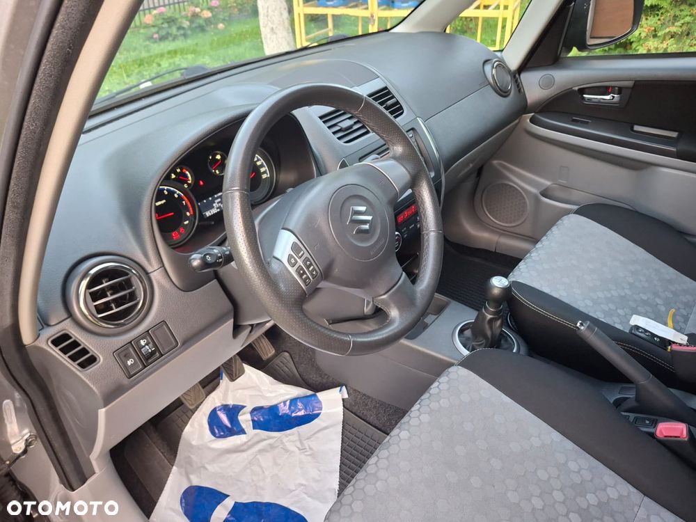 Suzuki SX4 1.6 VVT 4x2 Style - 10