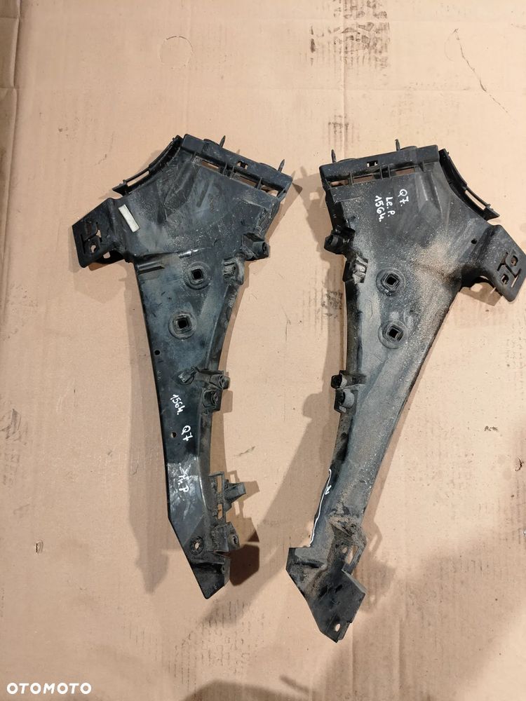 Ślizg zderzaka przód Audi Q7 prawy,lewy