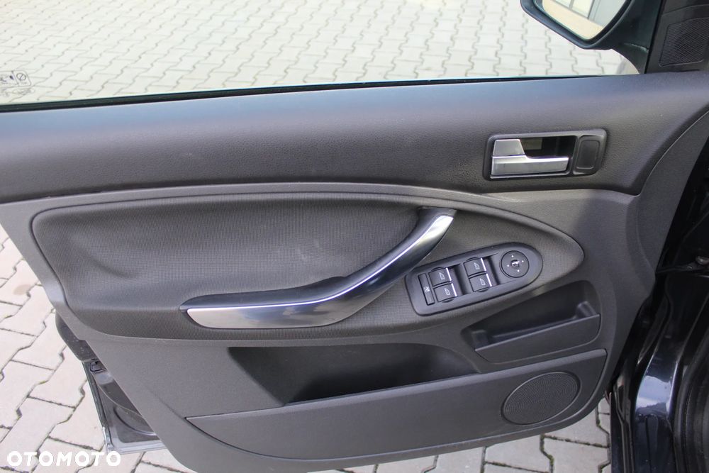 Ford C-MAX - 16