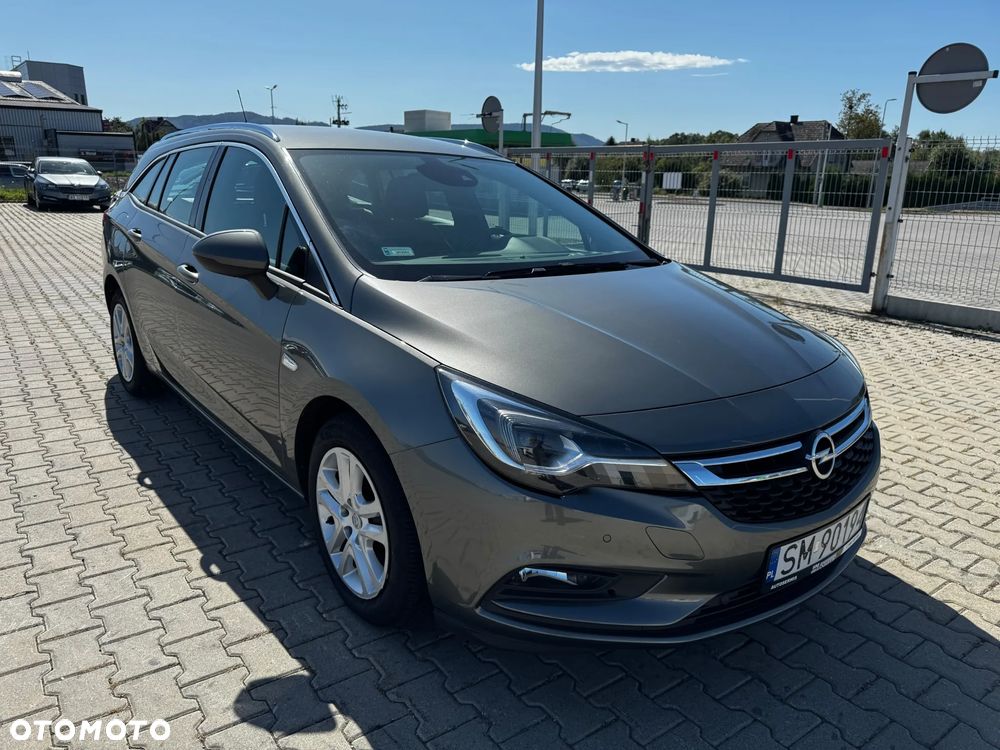 Opel Astra 1.6 CDTI Essentia - 1
