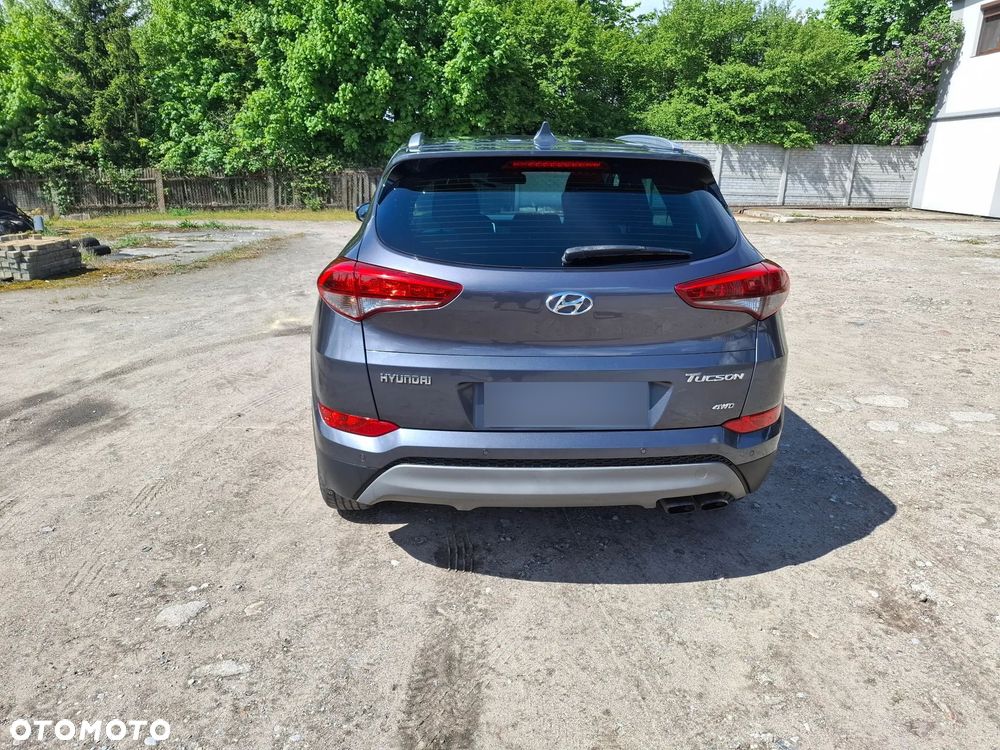 Hyundai Tucson 2.0 CRDI 4WD Automatik Style - 5