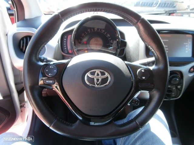 Toyota Aygo 1.0 X-Play+X-Touch - 15