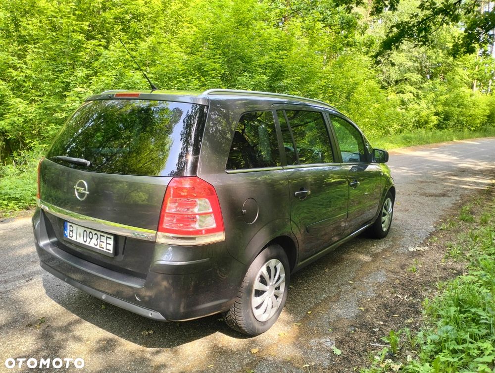 Opel Zafira - 4