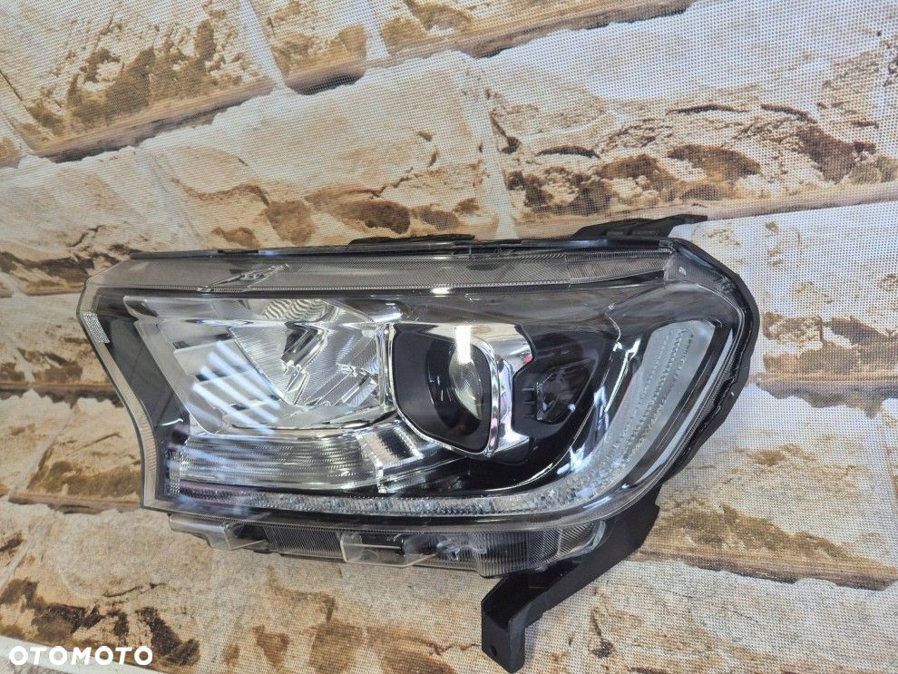 Reflektor Przód strona lewa Ford Ranger full led - 4