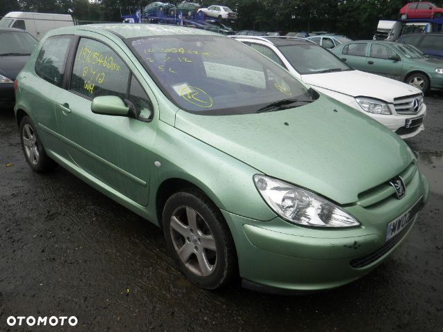 Peugeot 307 zderzak przod kompletny - 1