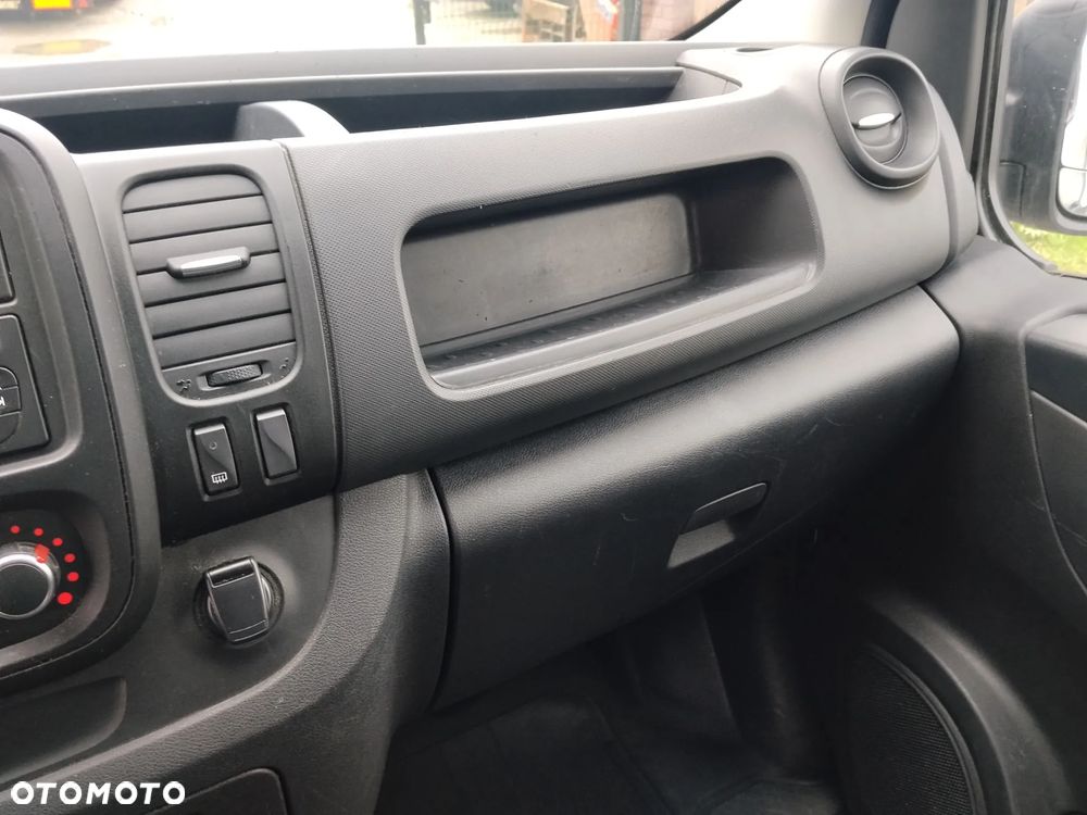 Renault Trafic - 20