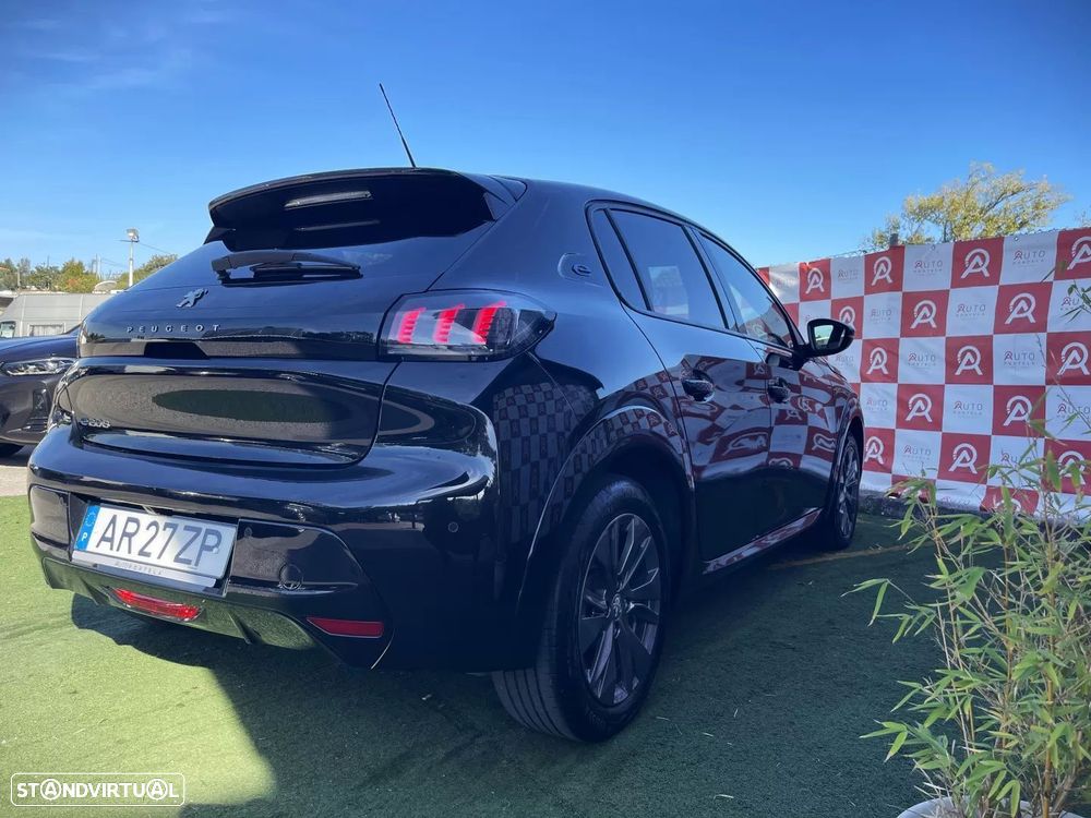 Peugeot e-208 50 kWh Allure - 3