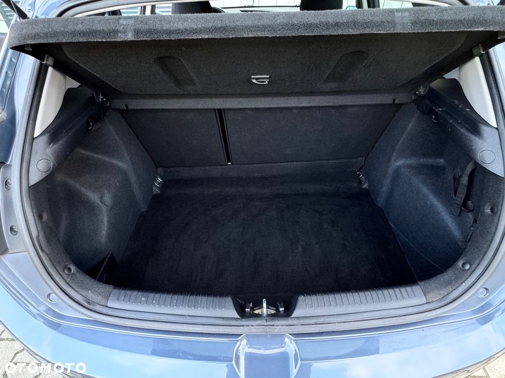 Kia Ceed 1.6 GDI Spirit - 23