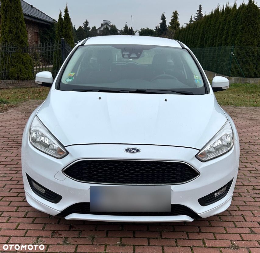 Ford Focus SW - 8