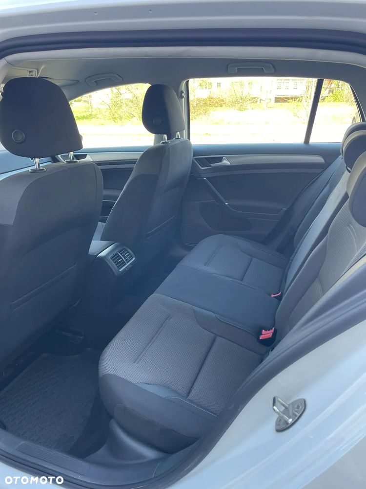 Volkswagen Golf 1.6 TDI BlueMotion Technology Trendline - 19