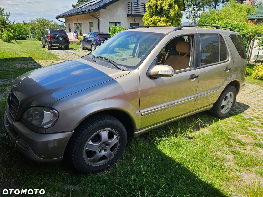 Mercedes-Benz ML 320 - 5