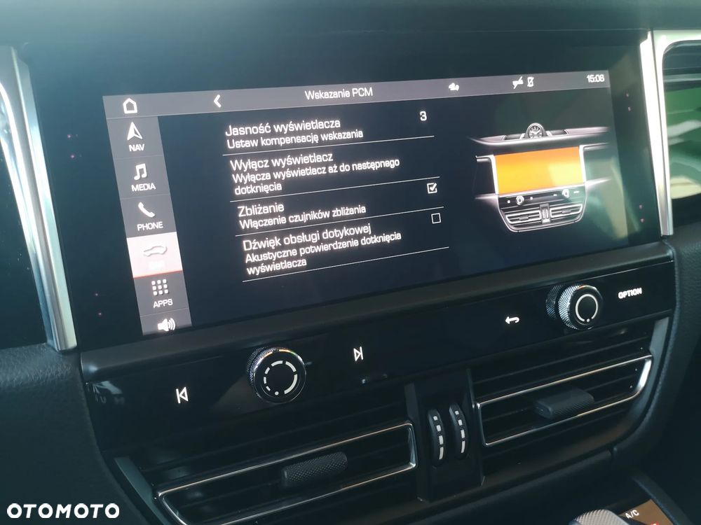 Porsche Macan Standard - 22
