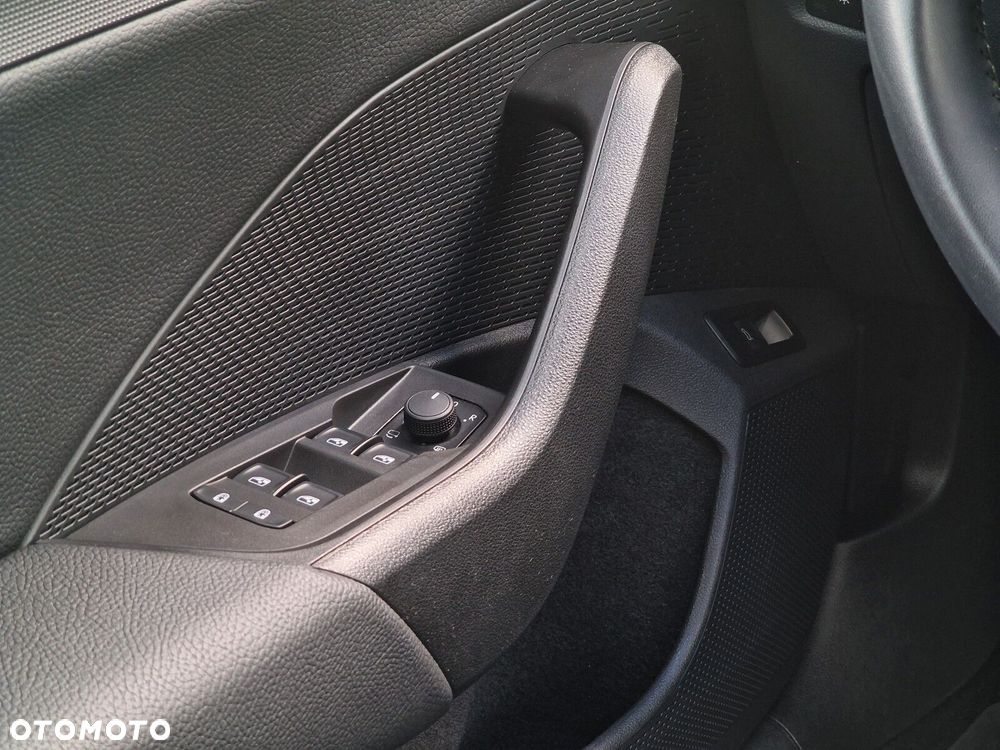 Skoda Octavia 1.5 TSI mHEV Selection DSG - 19