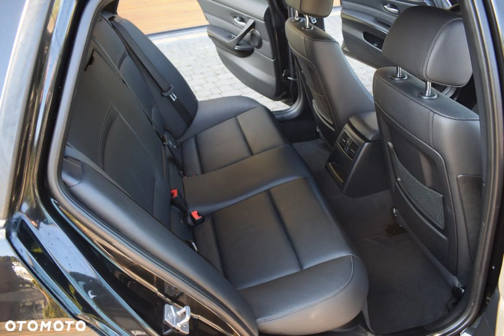 BMW Seria 3 - 26