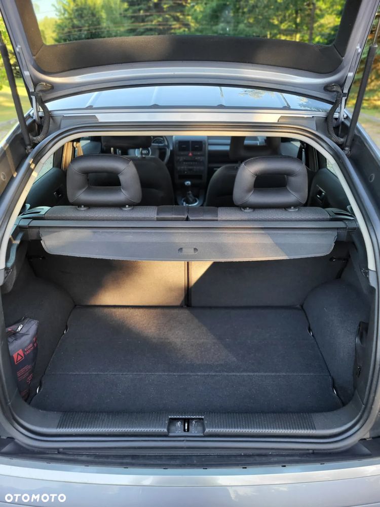 Audi A2 1.6 - 17