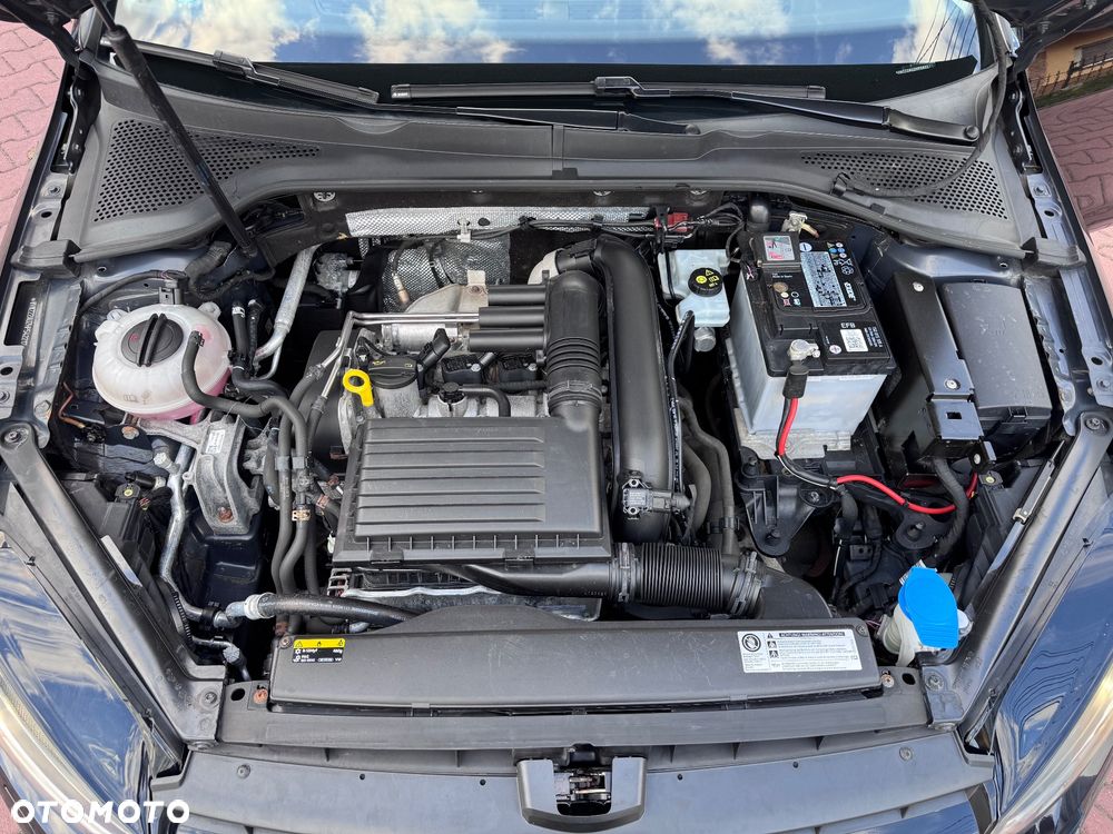 Volkswagen Golf 1.4 TSI BMT Highline - 25