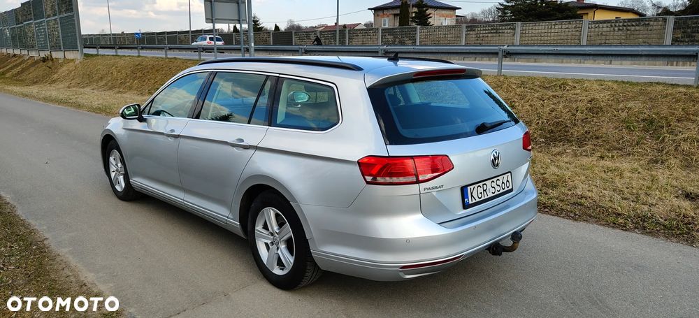 Volkswagen Passat Variant 1.6 TDI (BlueMotion Technology) Trendline - 11