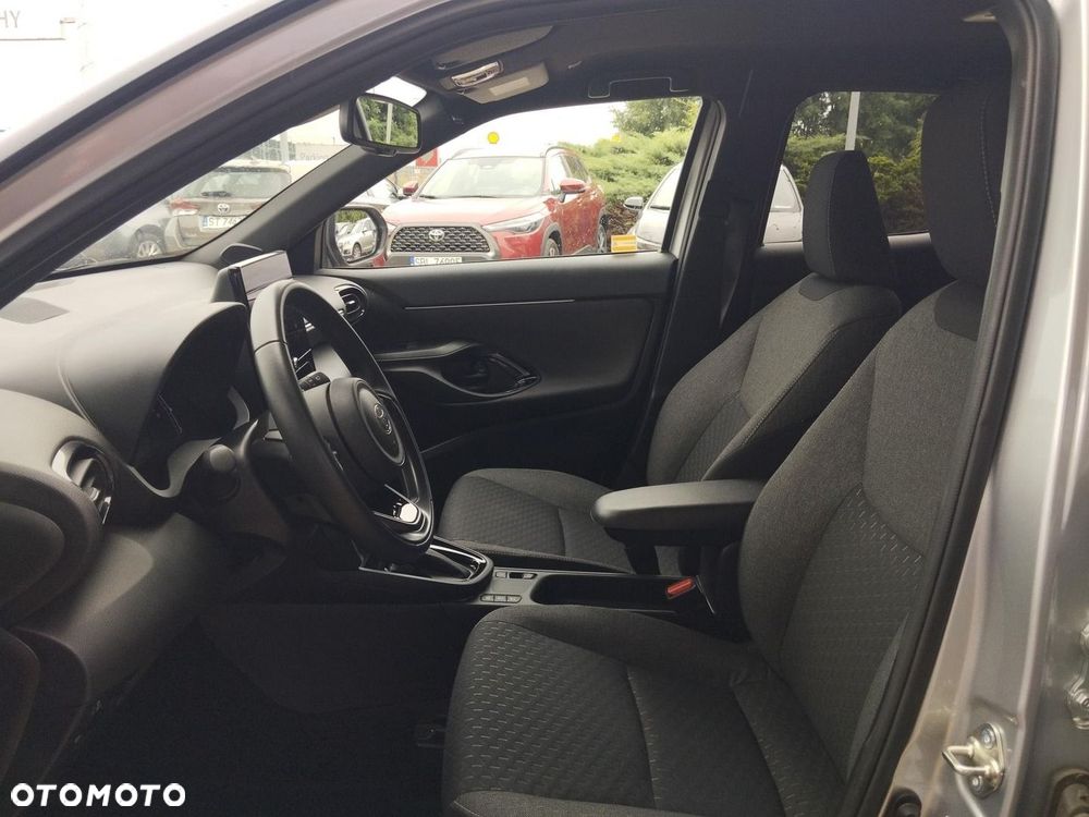 Toyota Yaris Cross - 12