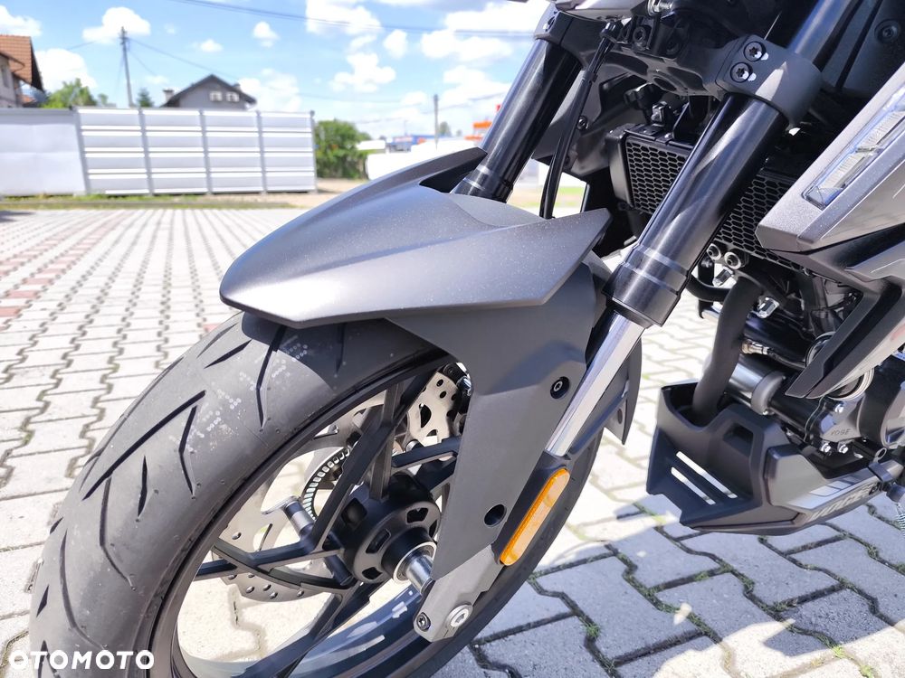 VOGE R125S - 15