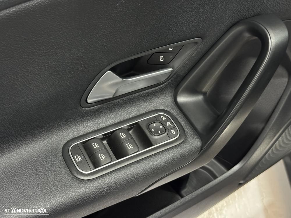 Mercedes-Benz A 180 d Progressive Aut. - 24