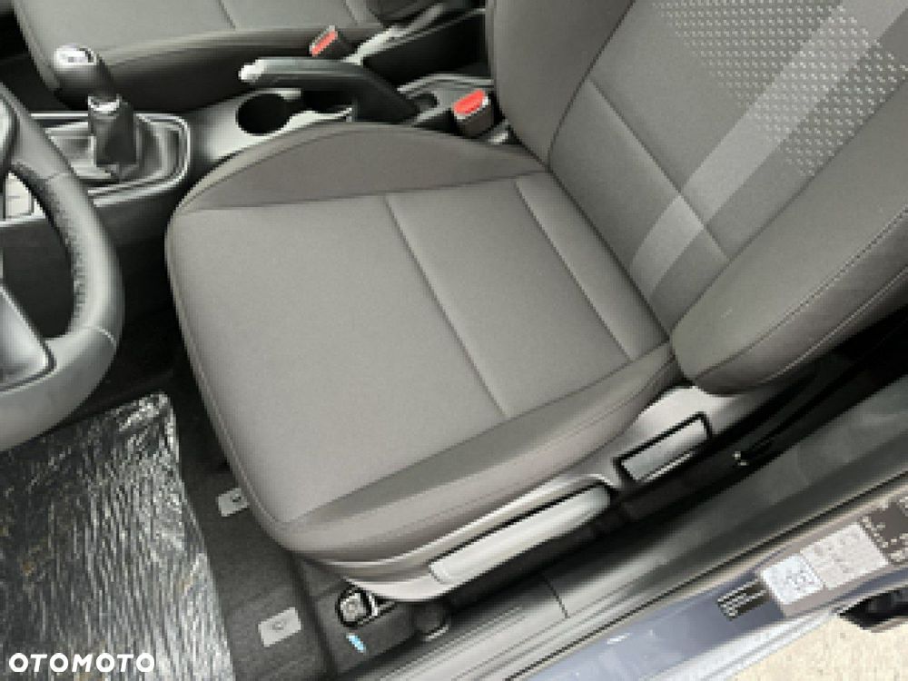 Hyundai i20 1.2 Modern - 12