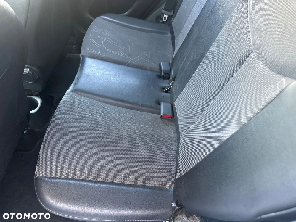 Toyota Aygo x-wave - 15
