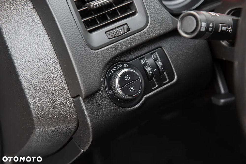 Opel Insignia 2.0 CDTI ecoFLEX Business Cosmo - 17