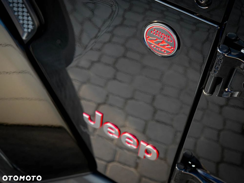 Jeep Wrangler - 11