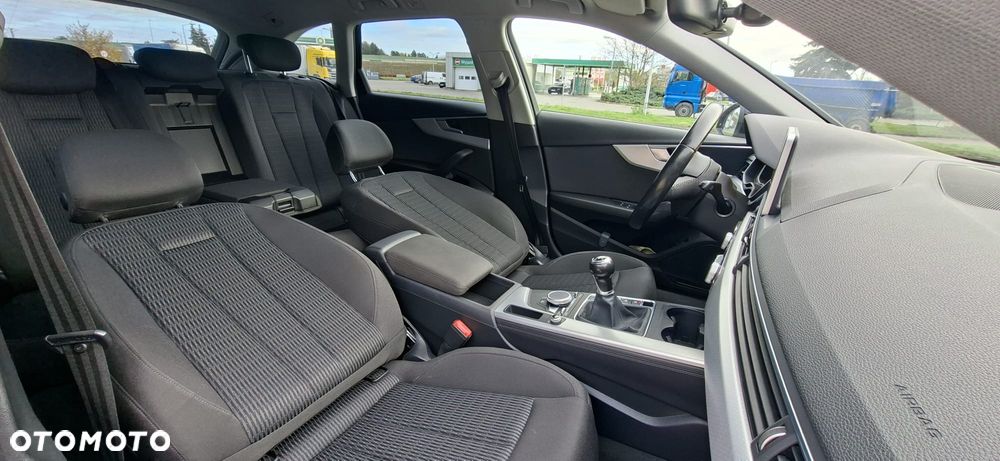 Audi A4 Avant 2.0 TDI design - 21