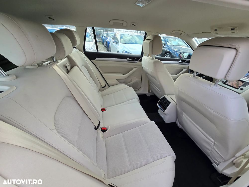 Volkswagen Passat Variant 1.6 TDI (BlueMotion Technology) DSG Comfortline - 7