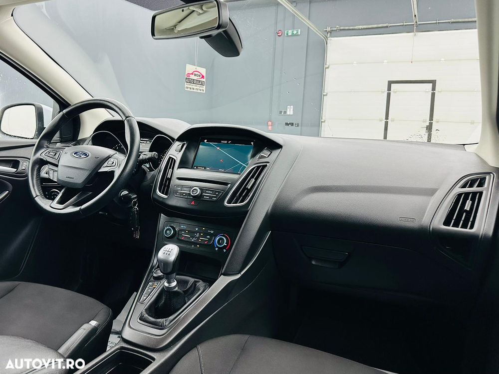 Ford Focus 1.5 EcoBoost Active Business - 22