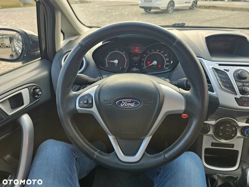 Ford Fiesta 1.4 TDCi Titanium - 24