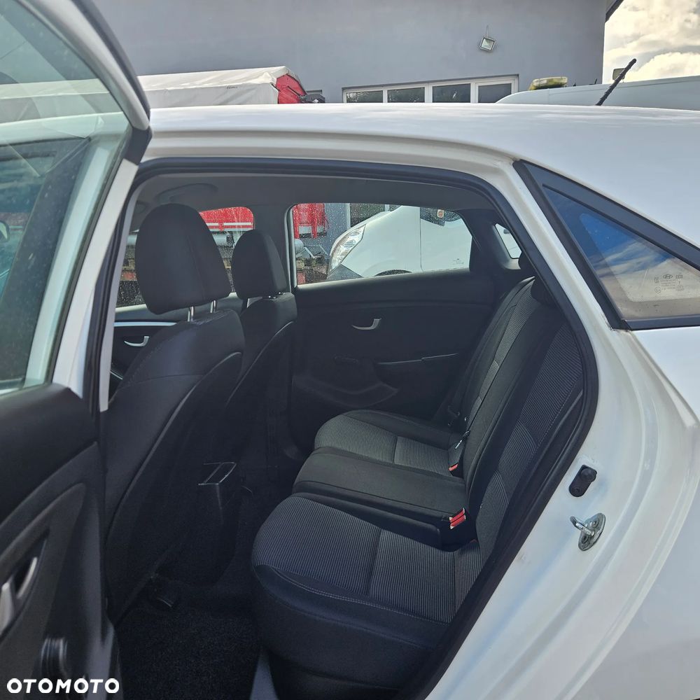 Hyundai i30 - 12