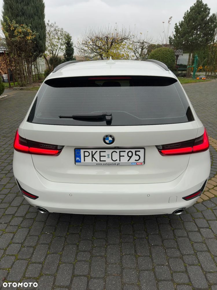 BMW Seria 3 318i Advantage - 4