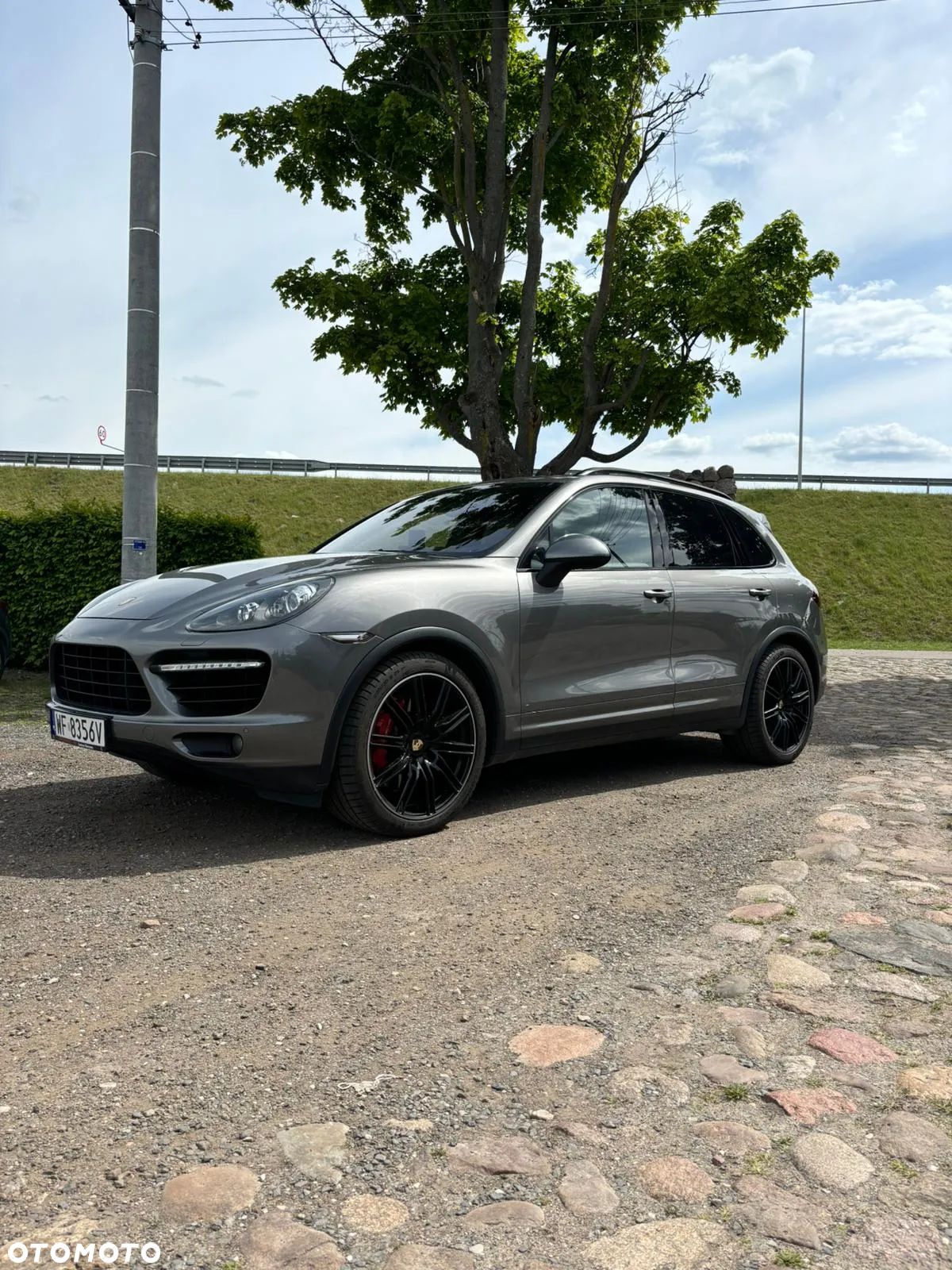 Porsche Cayenne Turbo - 1