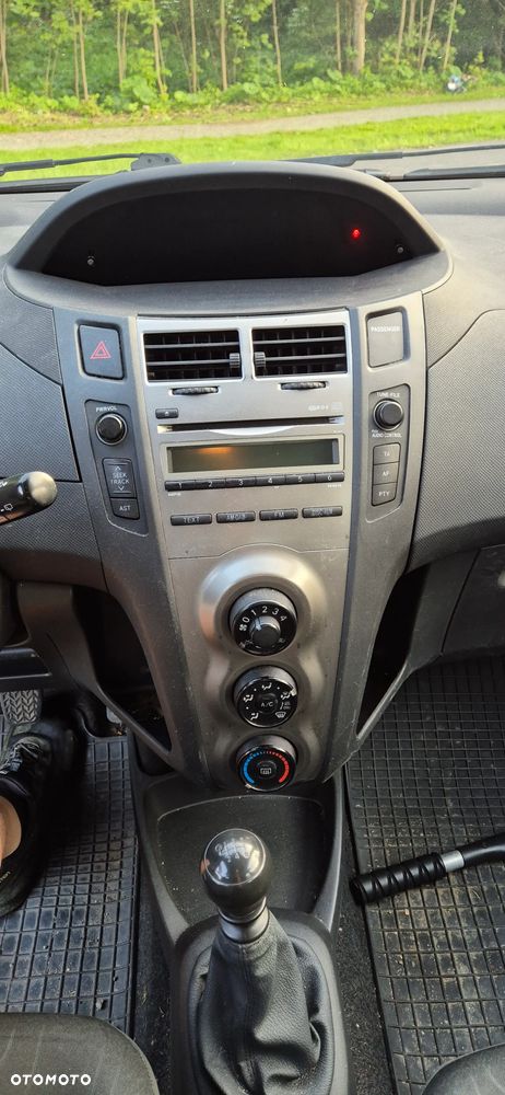 Toyota Yaris 1.33 Luna - 20