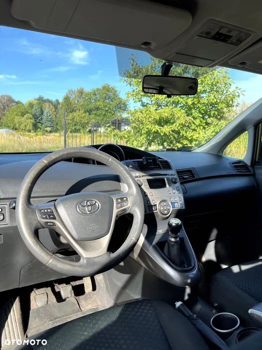 Toyota Verso 2.0 D-4D Luna - 4