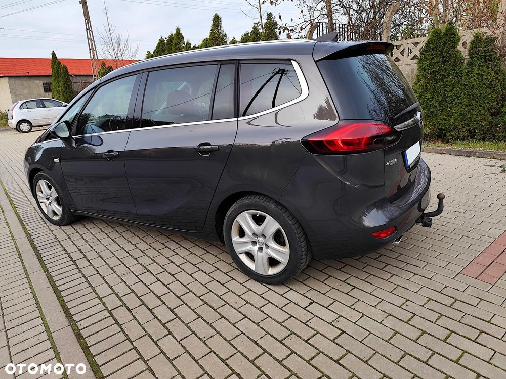 Opel Zafira - 11