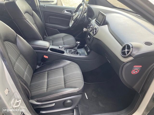 Mercedes-Benz B 180 d AMG Line - 6