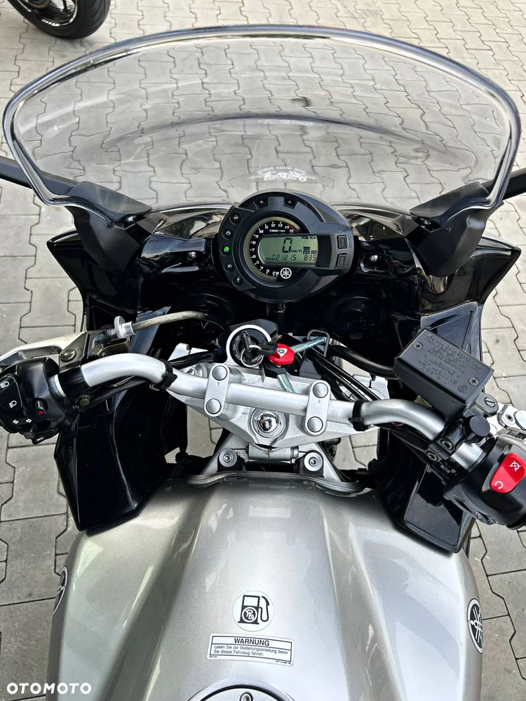 Yamaha FZ6 - 16