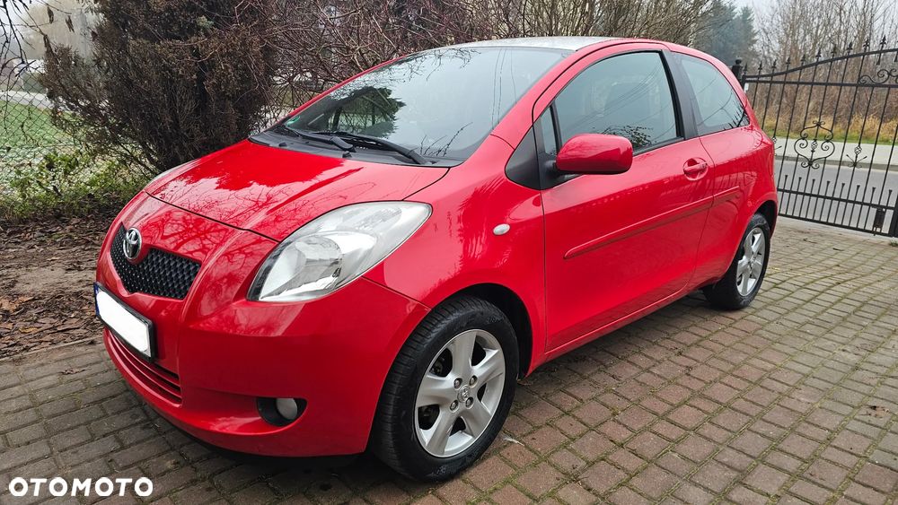 Toyota Yaris - 1