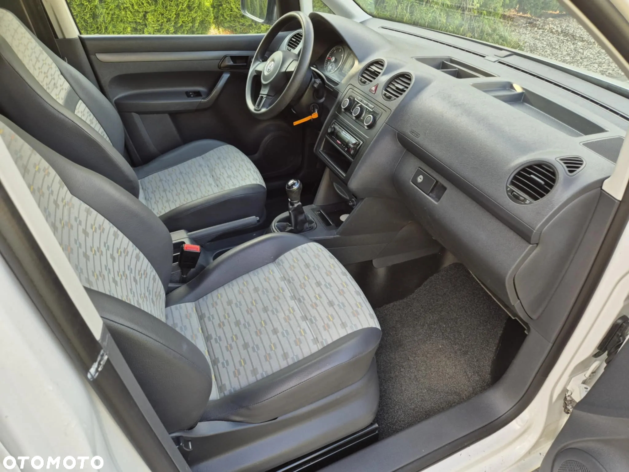 Volkswagen Caddy Maxi - 8