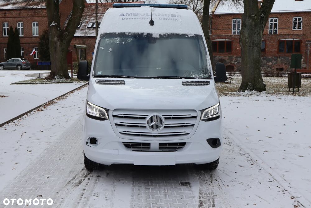 Mercedes-Benz Sprinter 319 - 5