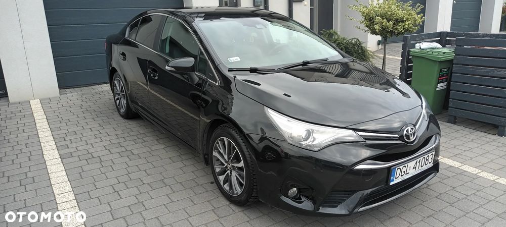 Toyota Avensis 1.8 Premium - 14