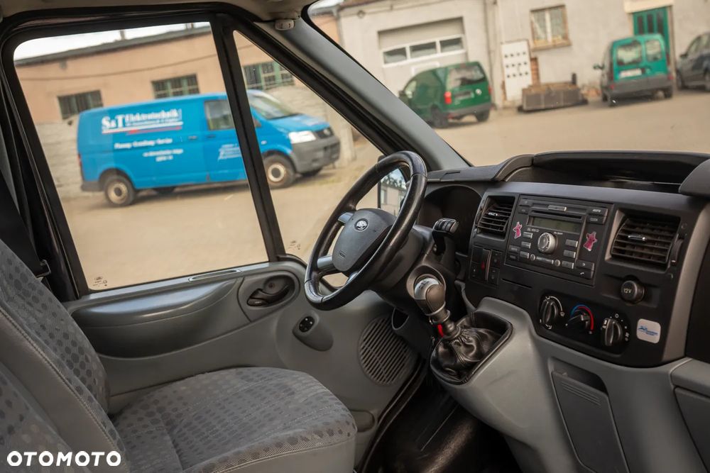 Ford Transit - 14