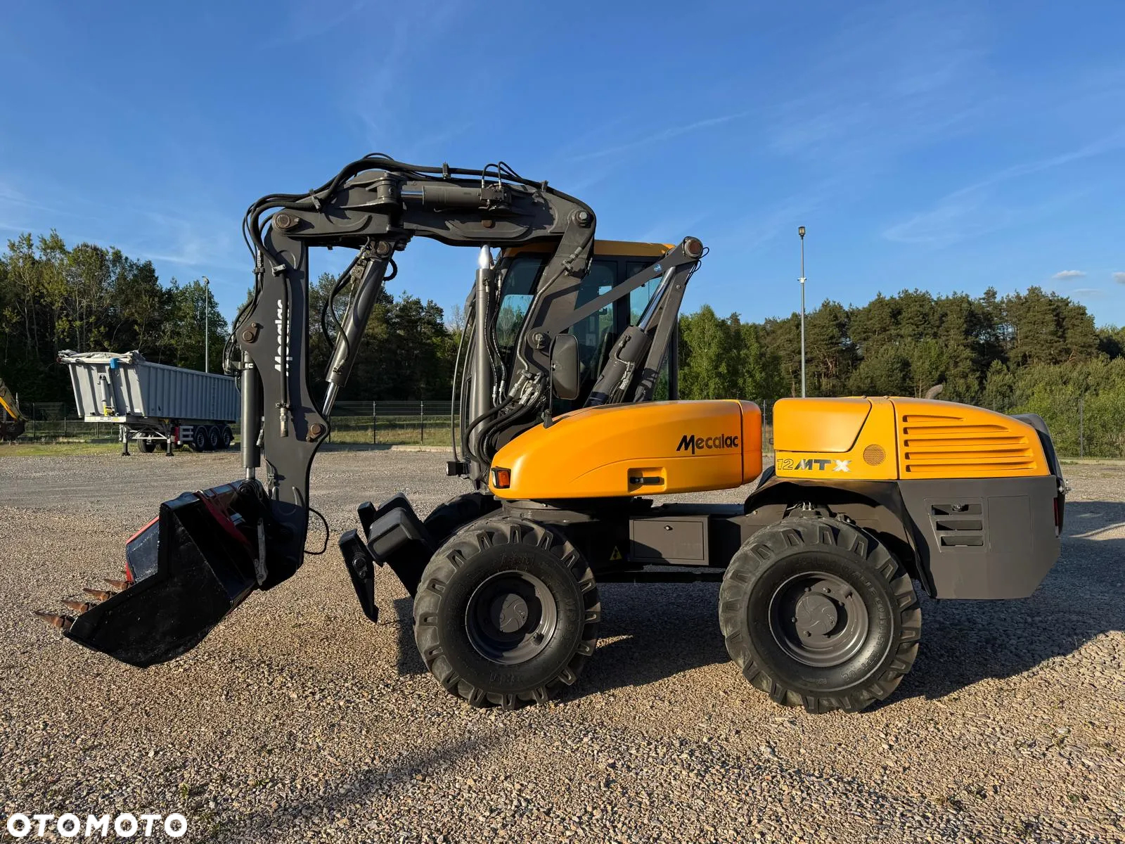 Mecalac 12 MTX 9260 kg Koparko Ładowarka - 2