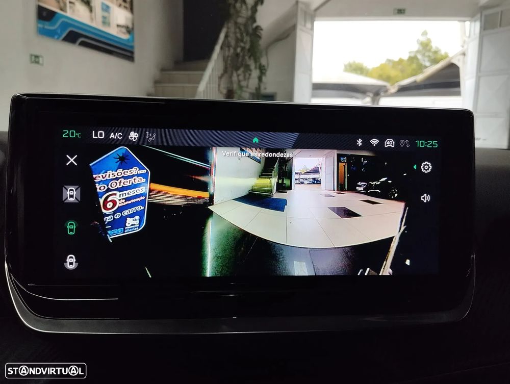 Peugeot 2008 1.2 PureTech Allure - 29