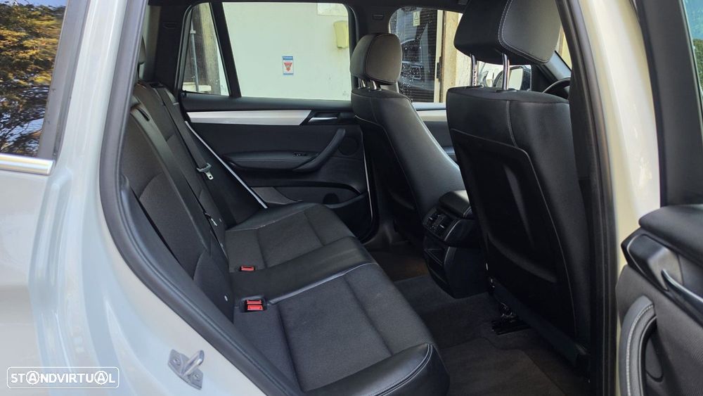 BMW X3 20 d xDrive Pack M - 12