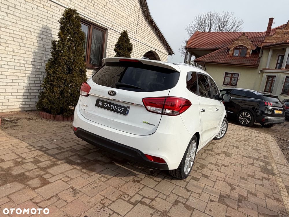 Kia Carens 1.7 CRDi 115 Dream-Team Edition - 17