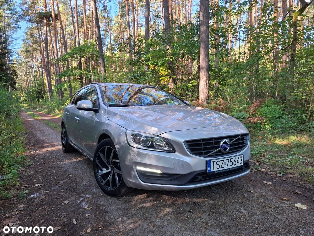 Volvo V60 D4 Drive-E Dynamic Edition (Kinetic) - 10